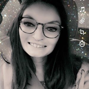 Meet your Posher, Candace